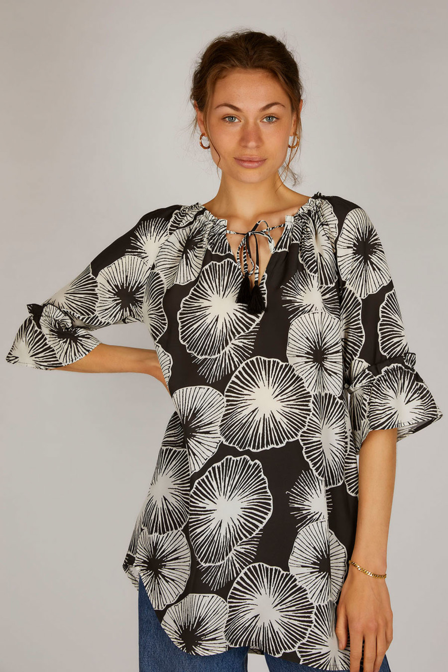DANYA - Flowing tunic blouse with flounce sleeves - Colour: Flores Black