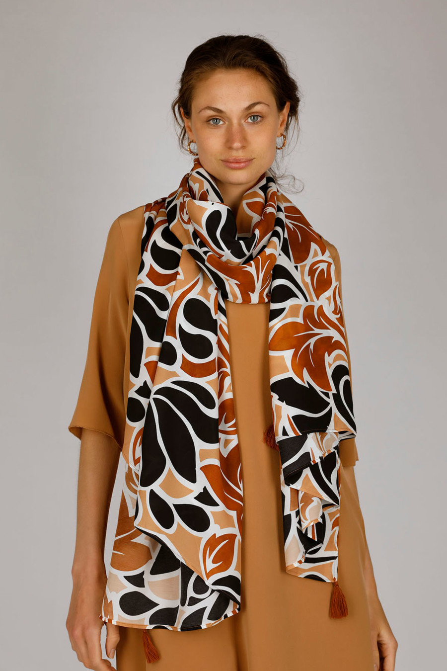SHAWL - Large scarf with tassels - Colour: Leaves