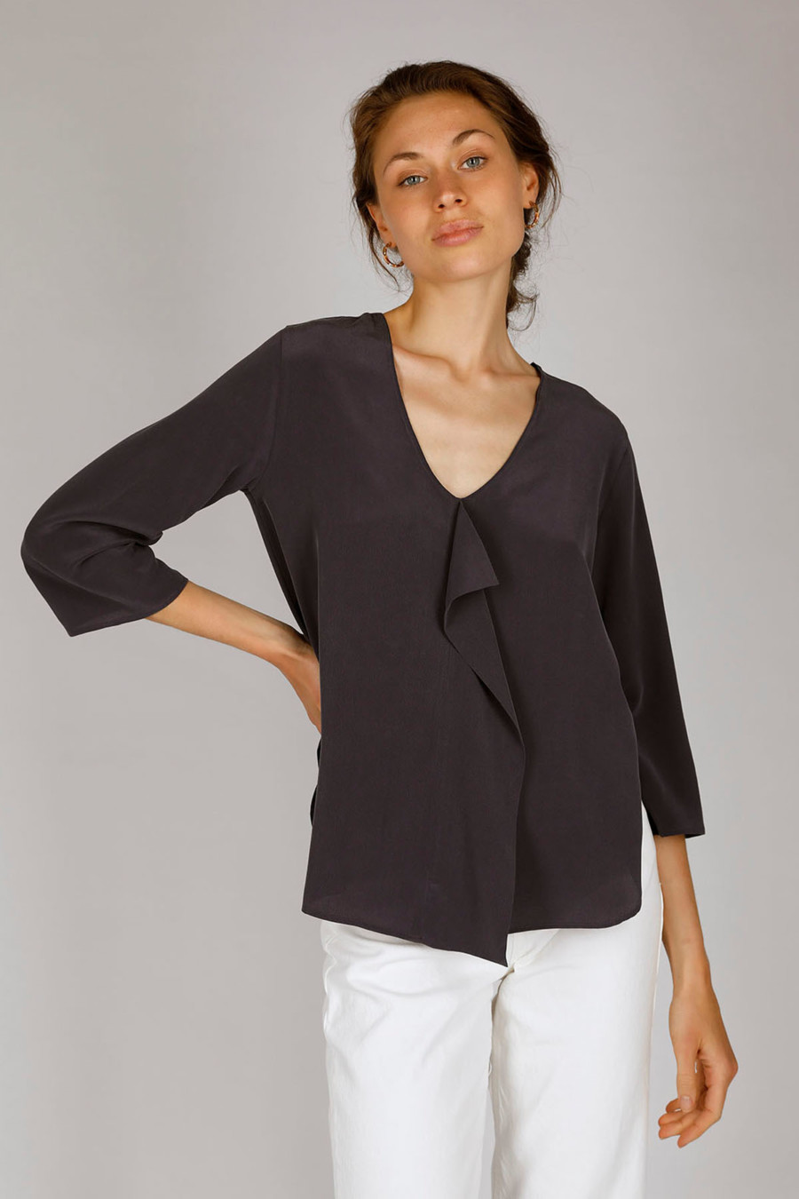 STELLA - V-neck blouse with 3/4 sleeves - colour: Granite