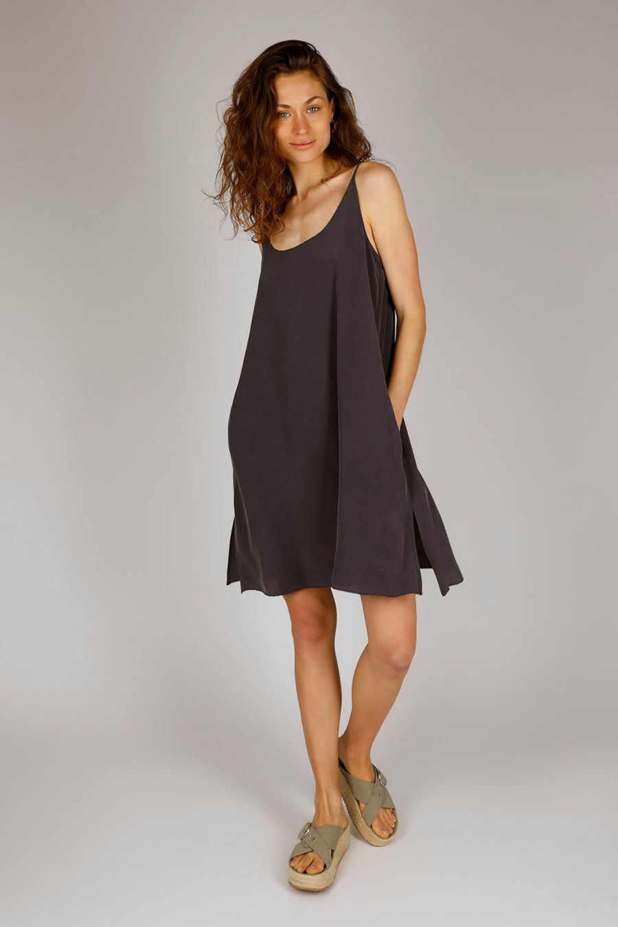 YOKI - Washed Silk Slipdress - Colour: Granite