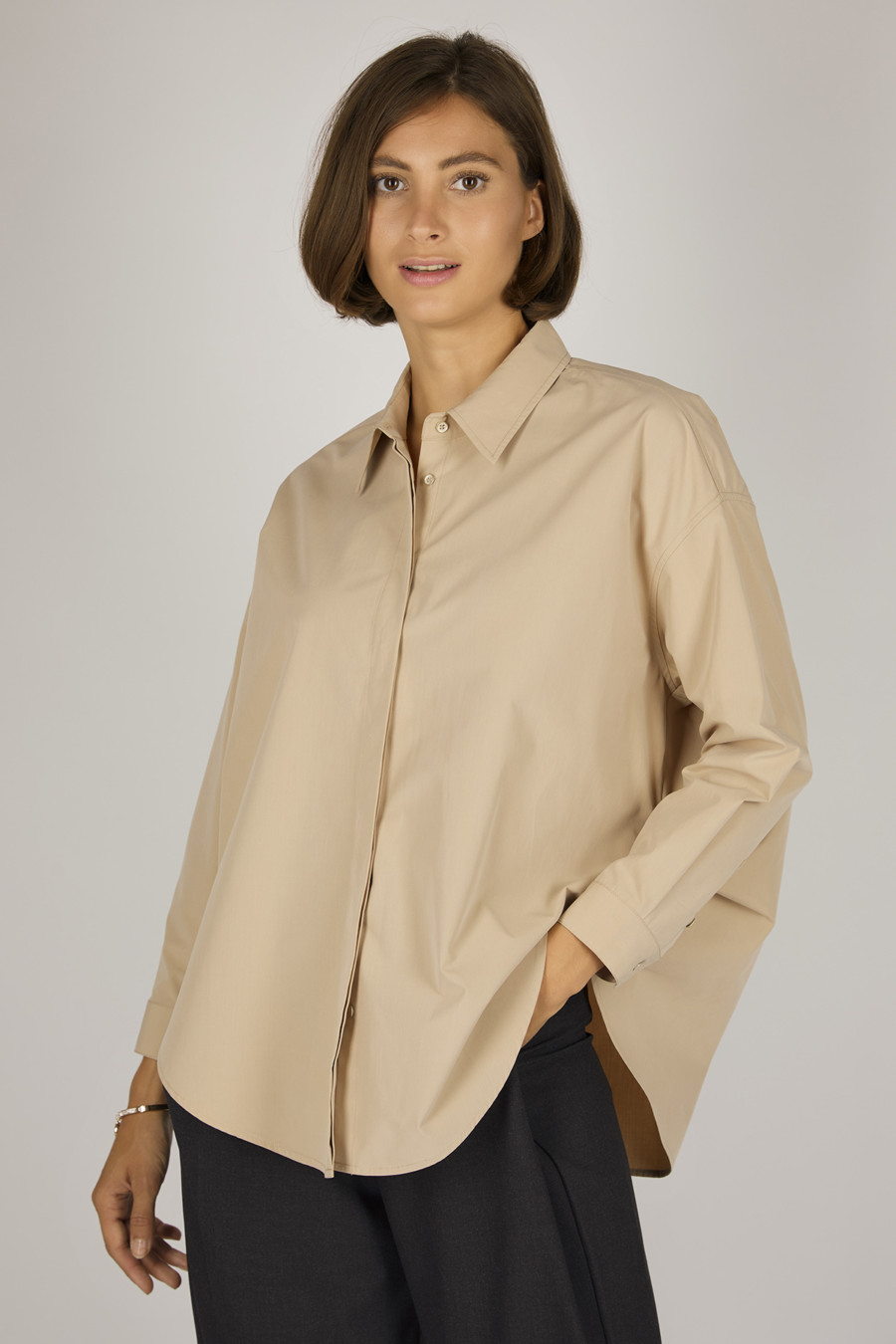 BRITT – Side ruffled shirt blouse – Color: Trench